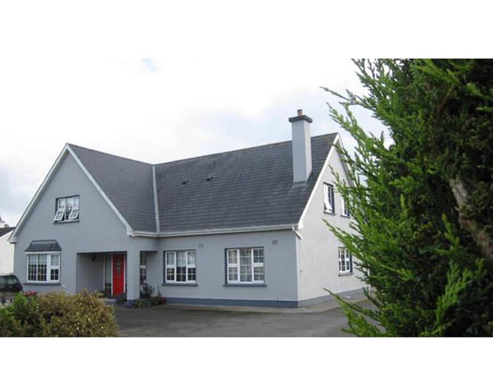 Derghaven B&B, Hostel & Self Catering Scarriff  Zewnętrze zdjęcie